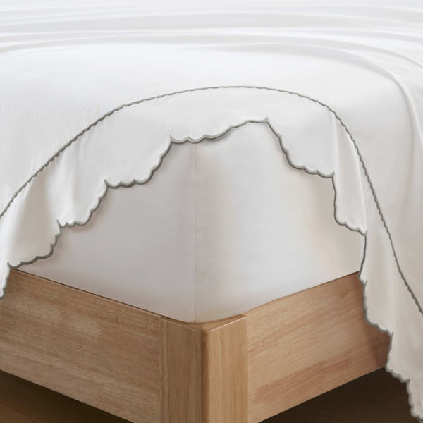 English Elm 4 Piece King Cotton Sheet Set with Sateen Weave Scallop Embroidery Deep Pocket Bedding Grey+White B035P529082