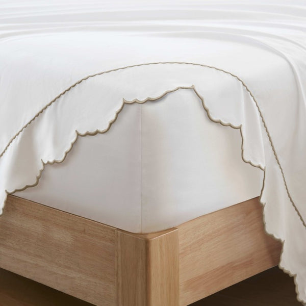 English Elm 4 Piece Cal King Sateen Cotton Sheet Set with Scallop Embroidery and Deep Pocket Fit Linen B035P529087