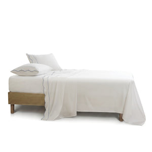 English Elm 4 Piece Queen Cotton Sateen Sheet Set with Scallop Embroidery for Refined Bedrooms White+Blue B035P529089