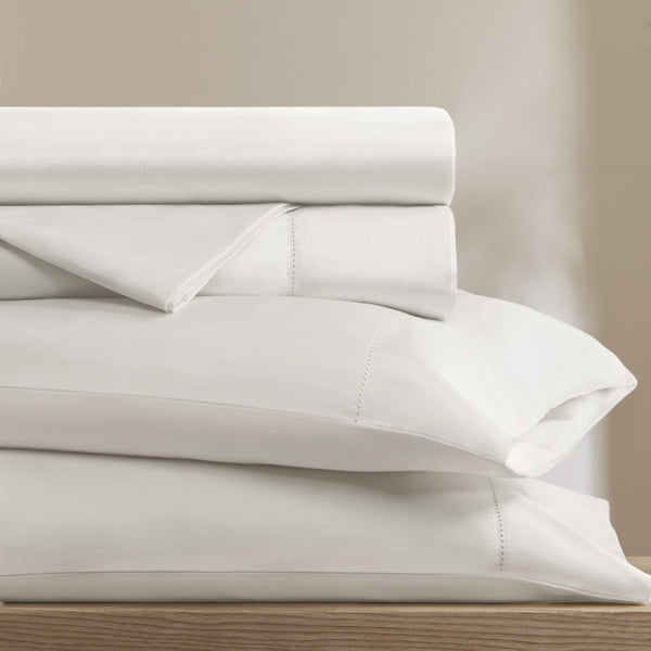 English Elm 4 Piece Queen Supima Cotton Sateen Sheet Set with Deep Pocket Fit and Tailored Hem Bright White B035P529178