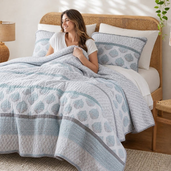 English Elm 3-Piece Cotton Quilt Set Medallion Block Print Reversible Geometric Coastal Bedroom Softness Aqua B035P549272