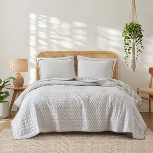 English Elm 3-Piece King Quilt Set Artisan Block-Print Medallion Reversible Prewashed Bedroom Bedding Clay Cotton 106 L x 94 W x 0.5 H B035P549275