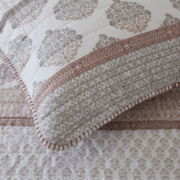 English Elm 3-Piece King Quilt Set Artisan Block-Print Medallion Reversible Prewashed Bedroom Bedding Clay Cotton 106 L x 94 W x 0.5 H B035P549275