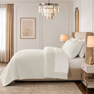English Elm 3-Piece Queen Velvet Coverlet Set with Cross-Stitch Quilting for Elegant Bedrooms White B035P549327