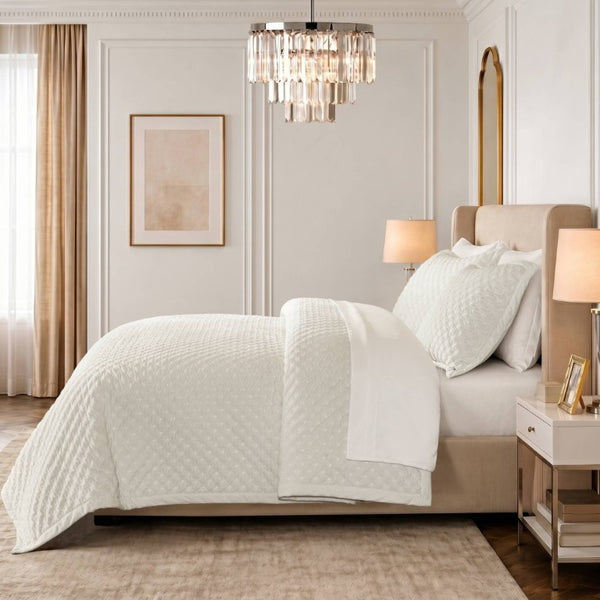 English Elm 3-Piece Queen Velvet Coverlet Set with Cross-Stitch Quilting for Elegant Bedrooms White B035P549327