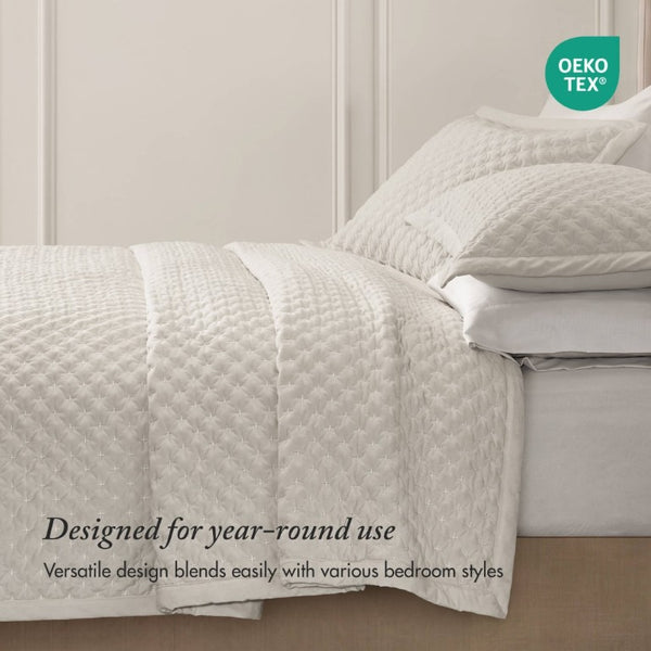 English Elm 3-Piece Queen Velvet Coverlet Set with Cross-Stitch Quilting for Elegant Bedrooms White B035P549327