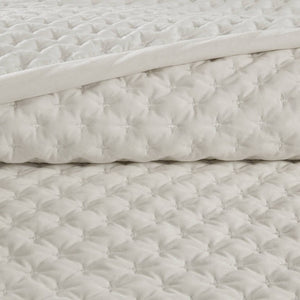 English Elm 3-Piece Queen Velvet Coverlet Set with Cross-Stitch Quilting for Elegant Bedrooms White B035P549327