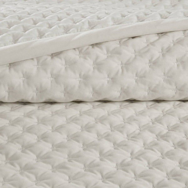 English Elm 3-Piece Queen Velvet Coverlet Set with Cross-Stitch Quilting for Elegant Bedrooms White B035P549327