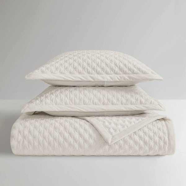English Elm 3-Piece Queen Velvet Coverlet Set with Cross-Stitch Quilting for Elegant Bedrooms White B035P549327