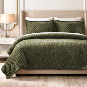 English Elm 3-Piece Queen Velvet Coverlet Set with Cross-Stitch Quilting for Elegant Bedrooms Green B035P549329