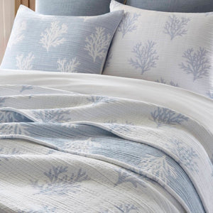 English Elm 3-Piece Reversible Cotton Blend Quilt Set for Full Queen Beds with Yarn-Dyed Fabric Blue B035P549337