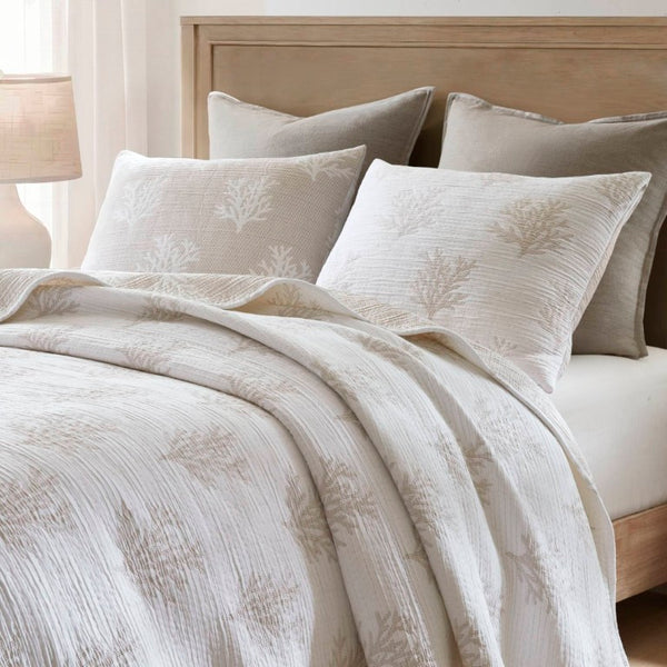 English Elm 3-Piece Reversible Cotton Blend Quilt Set for Full Queen Beds with Yarn-Dyed Fabric Tan/Gray B035P549339