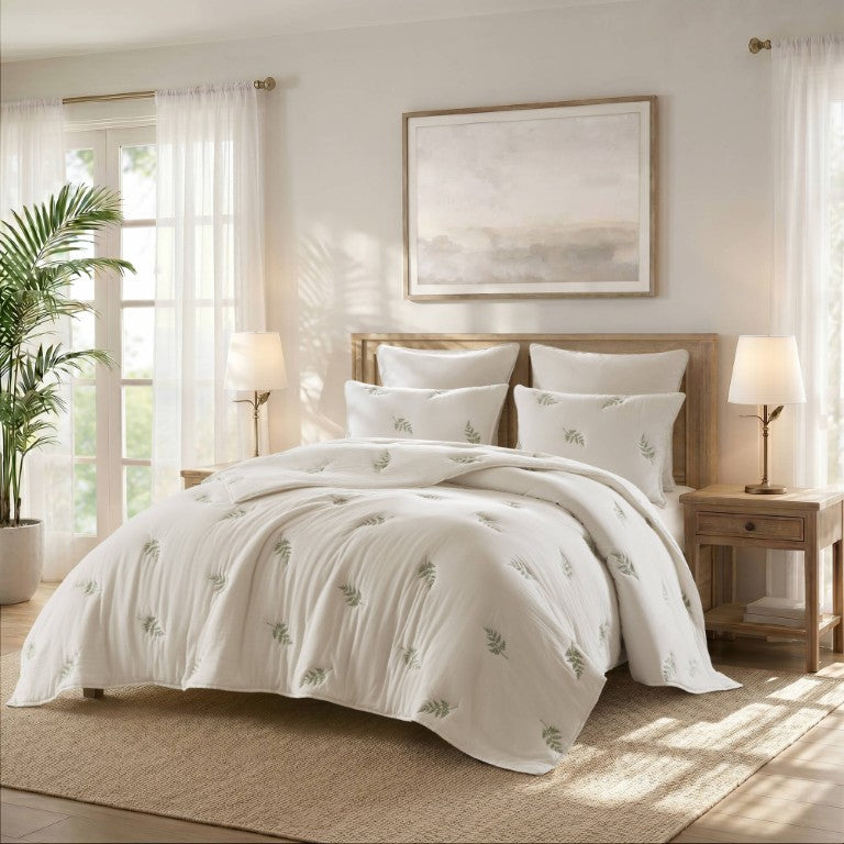 English Elm 3 Piece Full Queen Cotton Quilt Set with Botanical Embroidery for Modern Organic Bedrooms White/Sage B035P600804