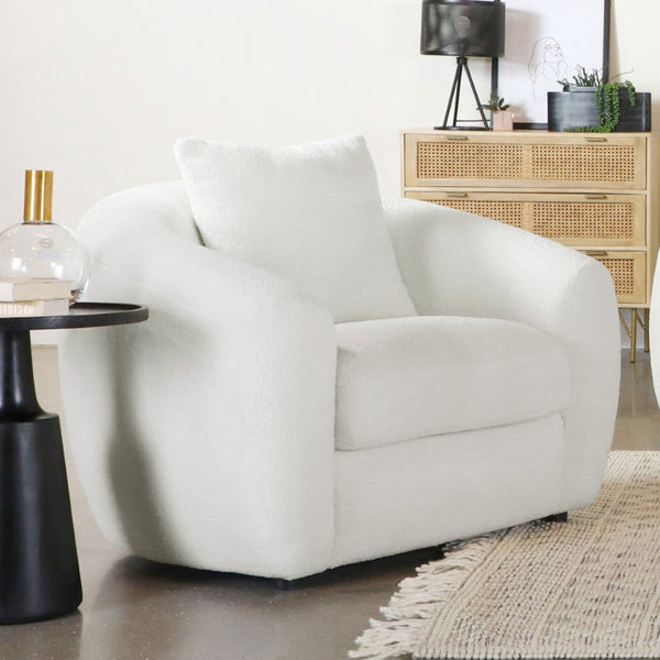 English Elm Wilson Oversized Faux Sheepskin Accent Chair Plush Ivory Seat for Living Room B062P519789