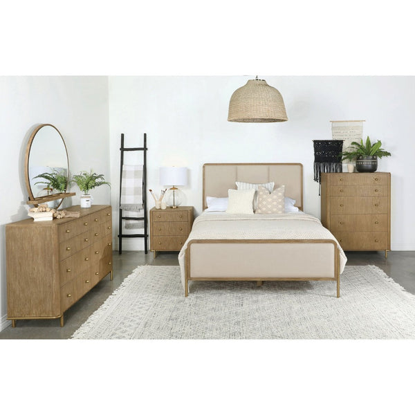 English Elm Benson Eastern King Panel Bed with Cream Upholstery and Aged Brass Leg Accents Sand B062S01914