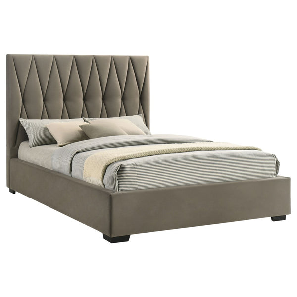 English Elm Germain Velvet Tufted Queen Platform Bed with Low Profile Frame for Modern Bedroom B062S01979
