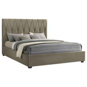 English Elm Germain Velvet Eastern King Platform Bed Diamond Tufted Headboard Low Profile Frame B062S01980