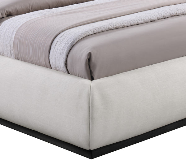 Vaughn Cream Queen Bed B1212Cream-Q Meridian Furniture