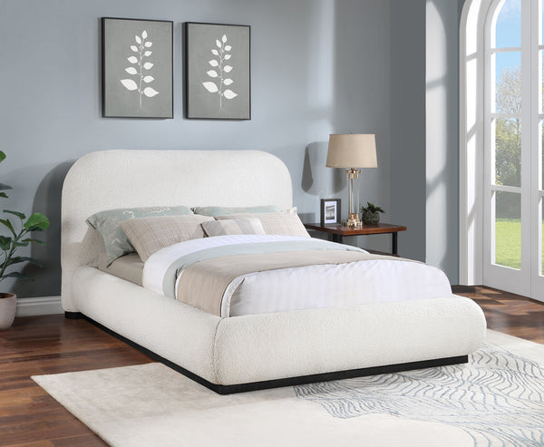 Vaughn Cream Queen Bed B1213Cream-Q Meridian Furniture