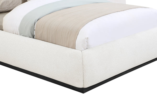Vaughn Cream Queen Bed B1213Cream-Q Meridian Furniture
