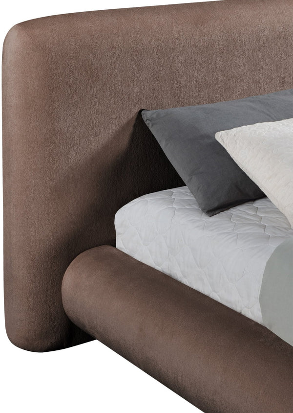 Meridian Furniture Blair Upholstered King Bed Curved Padded Headboard Stylish Frame for Modern Bedroom Brown Chenille Fabric B1235Brown-K
