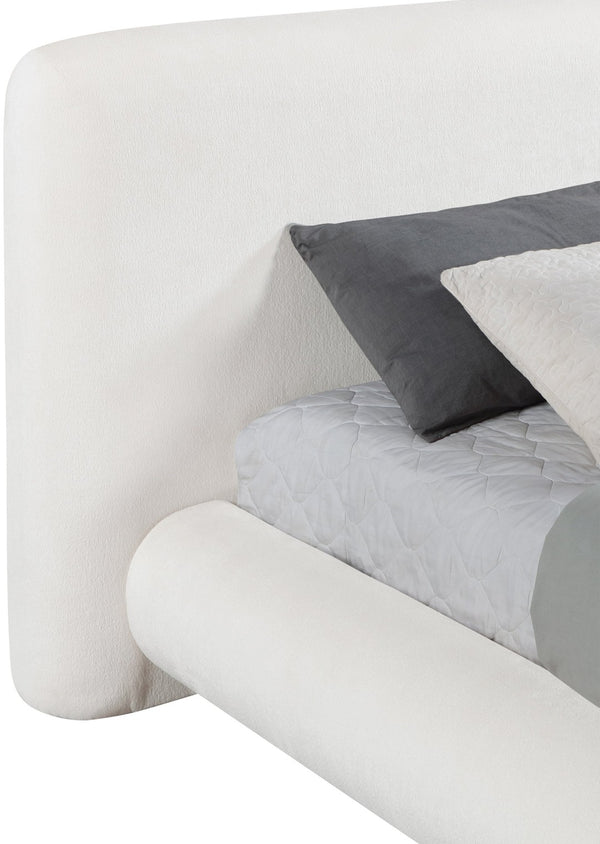 Meridian Furniture Blair Upholstered Twin Bed Rounded Headboard Soft Fabric Frame for Modern Bedroom Decor Cream Chenille Fabric B1235Cream-T