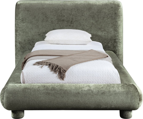 Meridian Furniture Blair Upholstered Twin Bed Rounded Headboard Soft Fabric Frame for Modern Bedroom Decor Green Chenille Fabric B1235Green-T