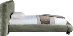 Meridian Furniture Blair Upholstered Twin Bed Rounded Headboard Soft Fabric Frame for Modern Bedroom Decor Green Chenille Fabric B1235Green-T