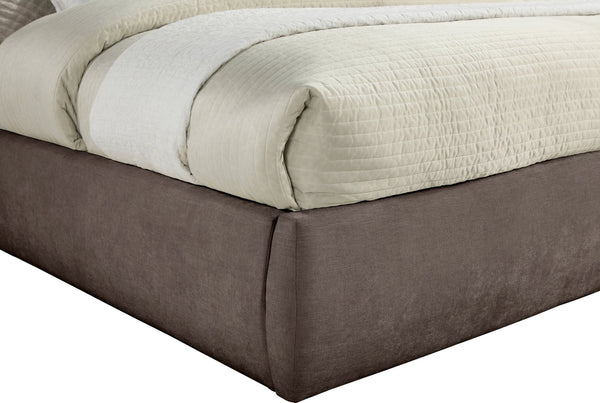 Meridian Furniture Adam Brown Channel Tufted Chenille King Bed with Modular Headboard Design B1257Brown-K