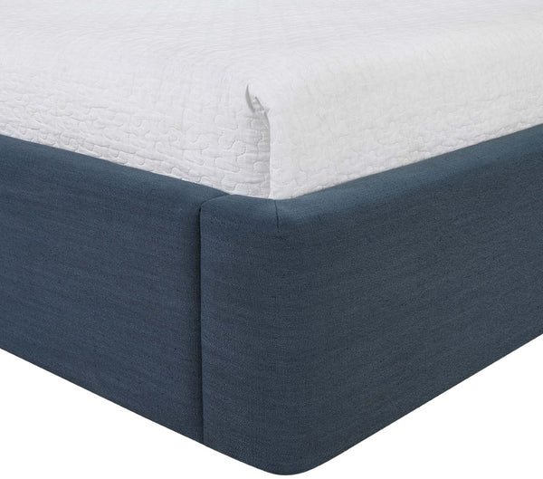 Meridian Furniture Kendall Winged Upholstered Twin Bed with Slatted Platform Base for Modern Bedrooms Navy Linen Textured Fabric B1282Navy-T