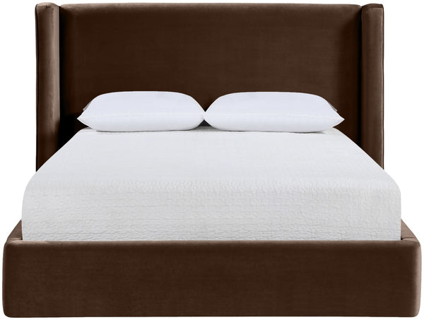 Meridian Furniture Kendall Winged Upholstered King Bed with Slatted Platform Base for Modern Bedroom Elegance Brown Velvet B1283Brown-K