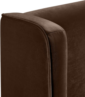 Meridian Furniture Kendall Winged Upholstered King Bed with Slatted Platform Base for Modern Bedroom Elegance Brown Velvet B1283Brown-K