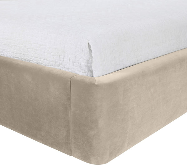 Meridian Furniture Kendall Winged Upholstered Twin Bed with Slatted Platform Base for Modern Bedrooms Cream Velvet B1283Cream-T