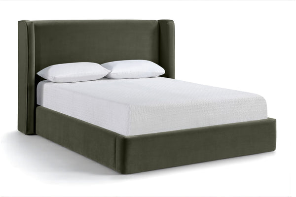 Meridian Furniture Kendall Winged Upholstered King Bed with Slatted Platform Base for Modern Bedroom Elegance Green Velvet B1283Green-K