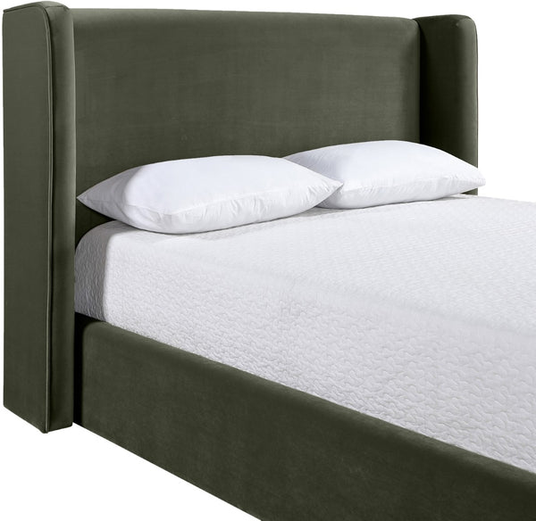 Meridian Furniture Kendall Winged Queen Bed Fully Upholstered Tailored Frame for Modern Bedroom Styling Green Velvet B1283Green-Q