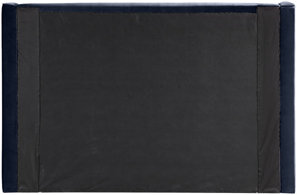 Meridian Furniture Kendall Winged Upholstered King Bed with Slatted Platform Base for Modern Bedroom Elegance Navy Velvet B1283Navy-K