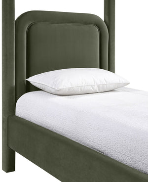 Meridian Furniture Salina Upholstered Twin Canopy Bed Sculptural Four Post Frame for Modern Bedroom Decor Green Velvet B1295Green-T