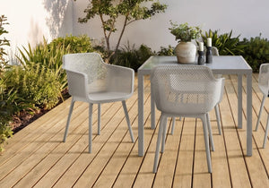 English Elm Outdoor Resin Dining Chairs Set of 4 Ergonomic Weather Resistant Modern Patio Seating Grey B2710P558670