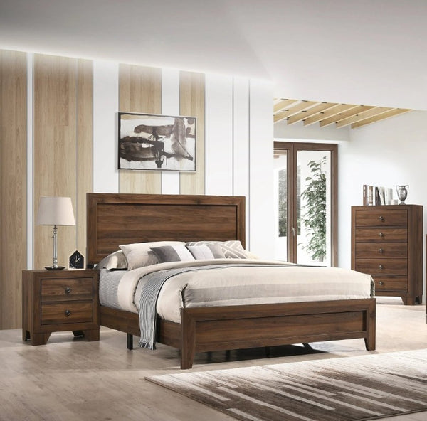 English Elm Beautiful Full Panel Bed in Warm Cherry Wood Tones for a Contemporary Bedroom B2741P542232