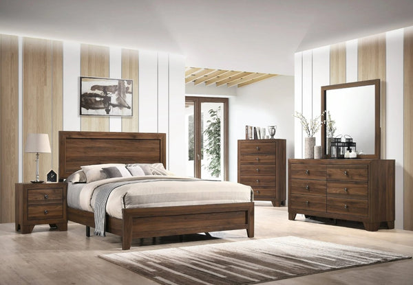 English Elm Beautiful Full Panel Bed in Warm Cherry Wood Tones for a Contemporary Bedroom B2741P542232
