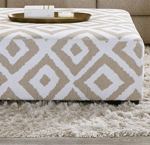 English Elm Transitional Square Chenille Ottoman with Solid Wood Legs for Stylish Living Rooms B2741P595768