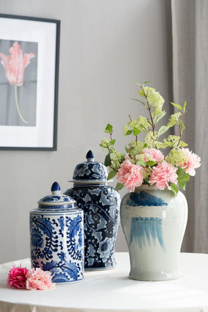 English Elm 9.5X9.5x18 Porcelain Ginger Jar Cobalt Blue Chinoiserie Floral Finial Lid Mantel Accent B2768P496869