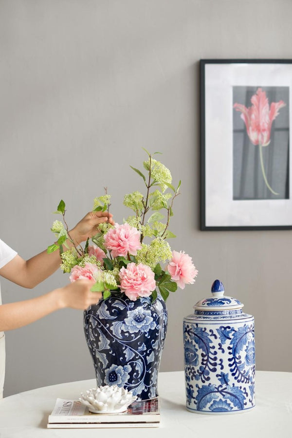 English Elm 9.5X9.5x18 Porcelain Ginger Jar Cobalt Blue Chinoiserie Floral Finial Lid Mantel Accent B2768P496869