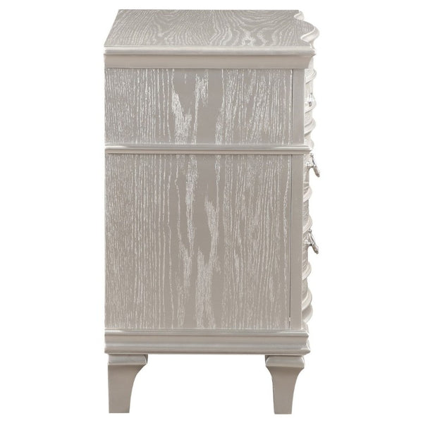English Elm Evangeline 3-Drawer Nightstand Silver Oak Veneer with Tapered Legs Hexagonal Hardware B2777P536484