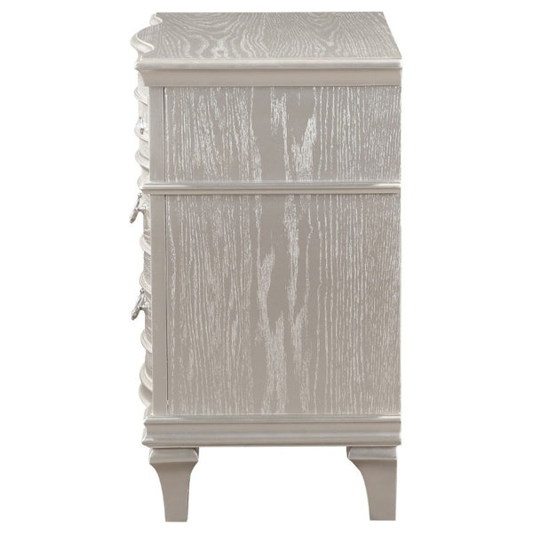 English Elm Evangeline 3-Drawer Nightstand Silver Oak Veneer with Tapered Legs Hexagonal Hardware B2777P536484