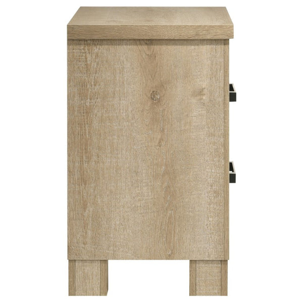 English Elm Cedarvale Rustic Queen Bedroom Set with Planked Headboard and Weathered Oak Finish B2777S00210