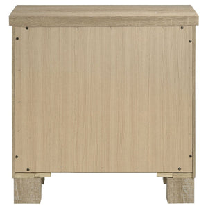 English Elm Cedarvale Rustic Queen Bedroom Set with Planked Headboard and Weathered Oak Finish B2777S00210