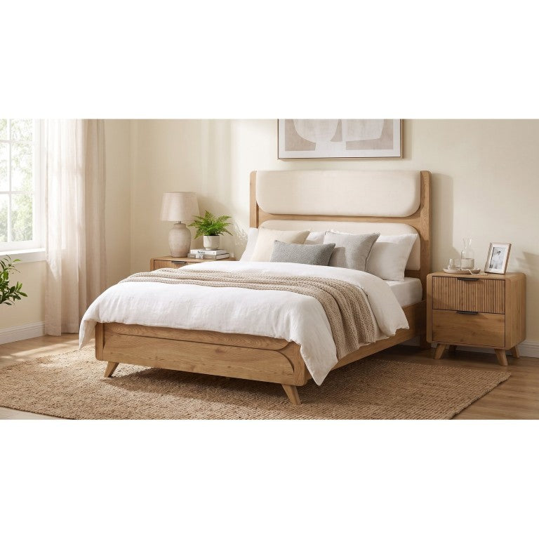 English Elm Sinclair Queen Bedroom Set with Oak Finish Upholstered Headboard and Reeded Nightstands B2777S00433