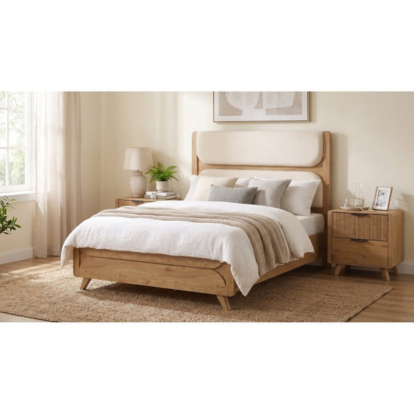 English Elm Sinclair Queen Bedroom Set with Oak Finish Upholstered Headboard and Reeded Nightstands B2777S00433