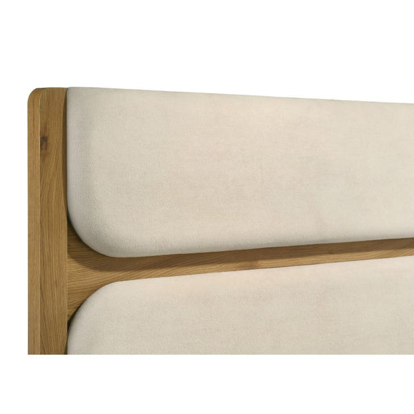 English Elm Sinclair Queen Bedroom Set with Oak Finish Upholstered Headboard and Reeded Nightstands B2777S00433